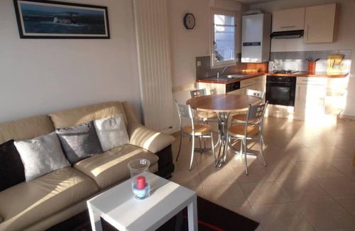 Dinard House | House with garden. one bedroom and mezzanine