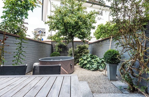 Kreuzlingen House | House with garden, whirlpool, sauna and parking lot