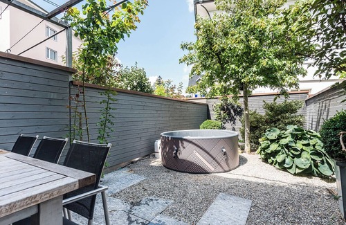 Kreuzlingen House | House with garden, whirlpool, sauna and parking lot