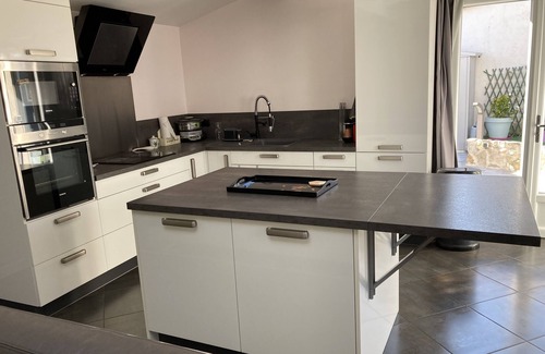 Royan House | House with heated pool 900 m from the sea and town center
