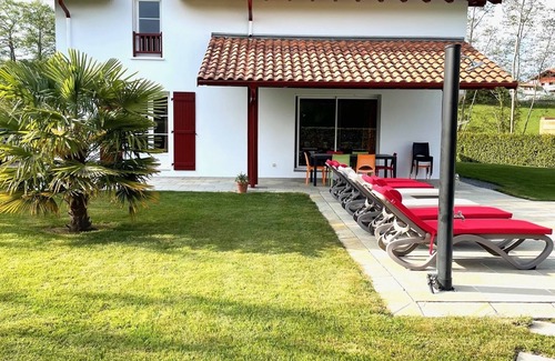 Sare House | HOUSE WITH HEATED POOL, IN ONE OF THE MOST BEAUTIFUL VILLAGES IN FRANCE.