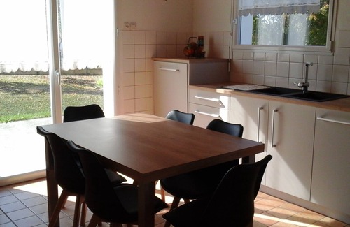 Saint-Philibert House | House with large terrace and fenced garden