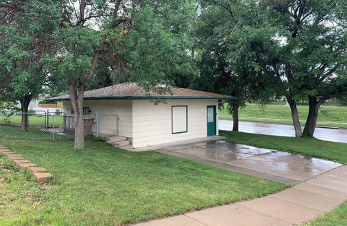 Rapid City House | House with large back yard!