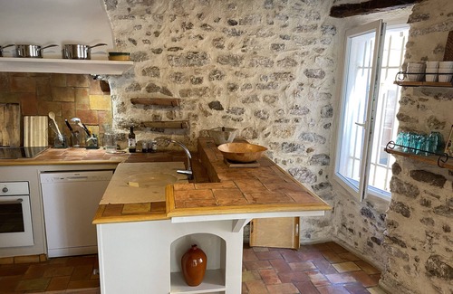 Hyeres City Centre House | House with large terrace in the heart of the old town of Hyères