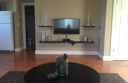 Valley West Cottage | House with mountain view