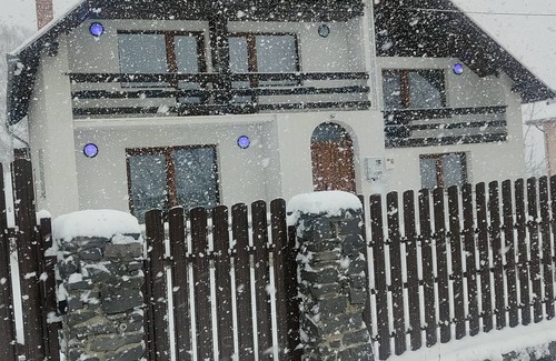 Bran Ski Chalet | House with Norwegian Bath in Transylvania/Bran