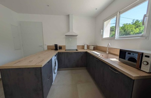 Serra-di-Fiumorbo House | House with pool 10 minutes from the beach