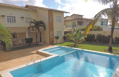 Flamengo House | House with pool, 100m from the beach, in a gated community! ideal for families!