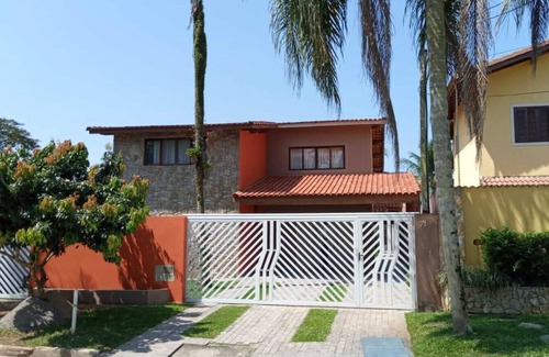Sao Lourenco House | House with Pool - 4 Bedrooms. Investments