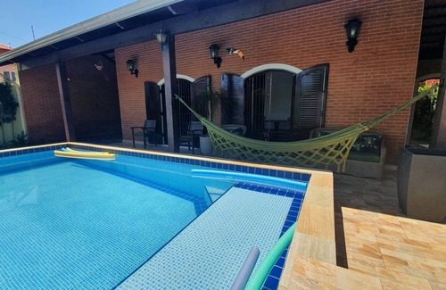 Raul Cury House | House with pool, 4 parking spaces, 3 bedrooms, 200 meters from the beach