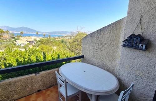 Albitreccia Apartment | House with pool and tennis court in Porticcio