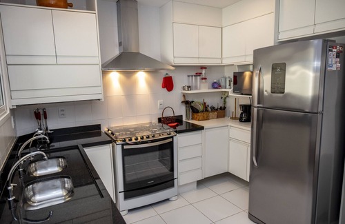 Praia Rasa House | House with pool and foot in the sand