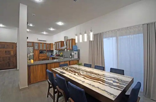 La Paz House | House with pool, close to the Malecon & Beaches