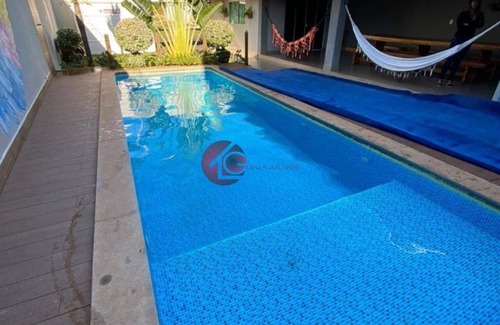 Granada House | House with pool for vacation in Uberlândia