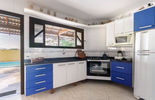 Guaratuba House | House with pool Guaratuba-Barra do Saí - 100 m from the beach