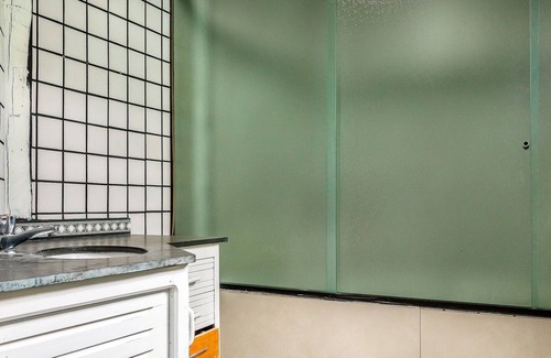 Morro da Cruz House | House with pool in Perequê