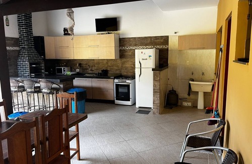Martim de Sa House | House with pool on Martins Sá beach