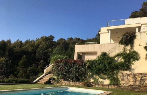 Caminha House | House with pool overlooking the sea and river