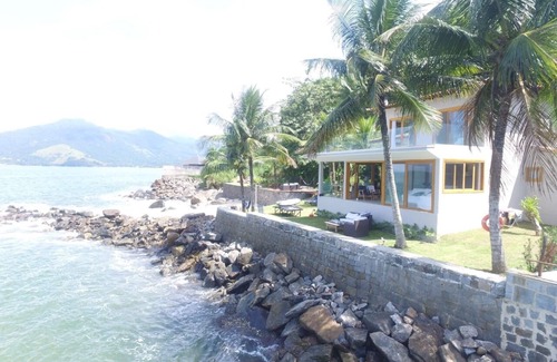 Costa Verde House | House with private beach and hydromassage in Portobello condominium!