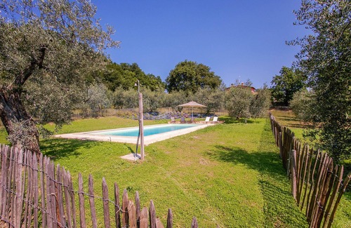 Amelia House | House with private/fenced pool 5km from Amelia. Quiet street and nice views