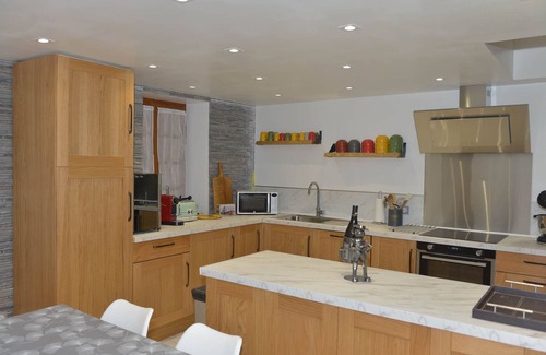 Bergesserin House | House with private pool with magnificent views of the Clunysois valley.