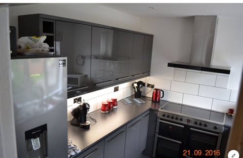 Walcote House | House With Private Hot Tub & All en suite rooms central UK
