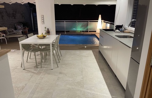 Le Francois Apartment | House with private pool