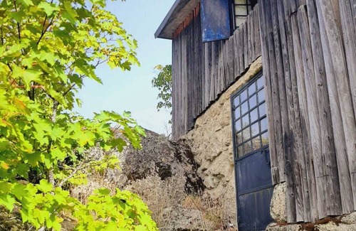 Covilha House | HOUSE WITH PRIVATE NATURAL POOLnPET FRIENDLYn7 KM COVILHÃ n3 KM PENHAS SAUDE