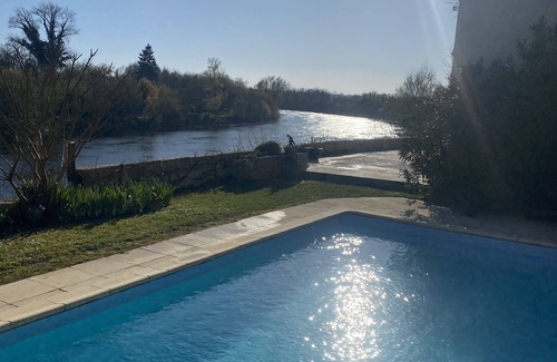 Lamonzie-Saint-Martin House | House with private pool and jacuzzi, panoramic river view