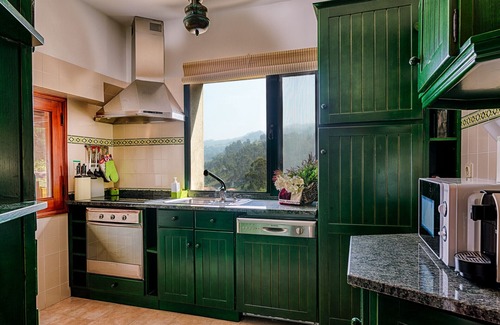 Canicada Villa | House with private pool and fantastic views of Gerês