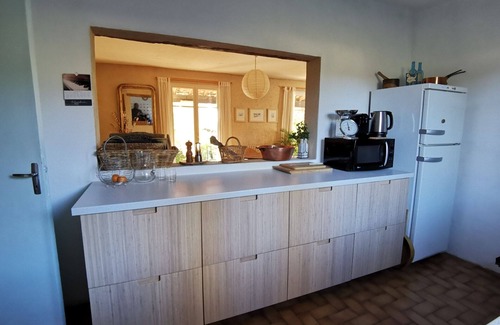Puyvert House | House with private pool, Luberon nature park, near Lourmarin.