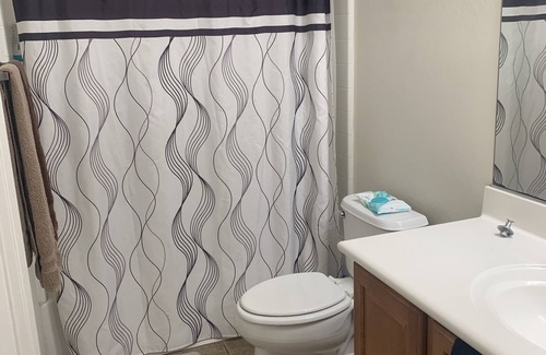 Laveen Village House | House with room for rent with pool table