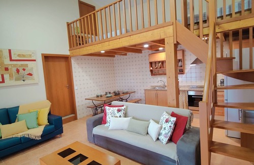 Pico House | House with saltwater pool, tennis court and snooker room
