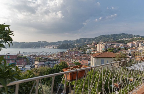 Lerici House | House with sea view