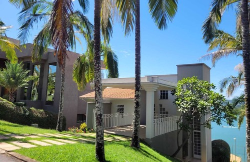 Capitolio House | House with stunning views in Escarpas do Lago - Capitólio MG