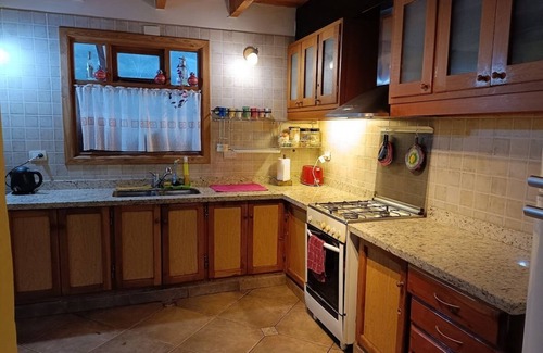 Angostura House | House with swimming pool, easy access, a few meters from downtown.