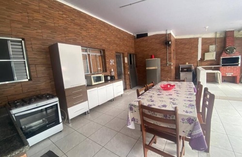 Vista Linda House | House with swimming pool, ample space in Bertioga