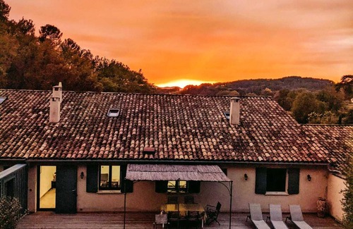 Cadenet House | House with swimming pool and enclosed garden, in the heart of the Bastide du Laval olive-growing estate