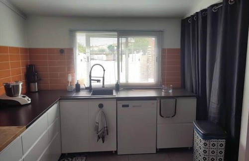 Bompas House | House with swimming pool. Outside terrace 35m2.