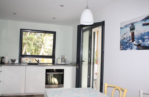 Chorges House | House with terrace and land.