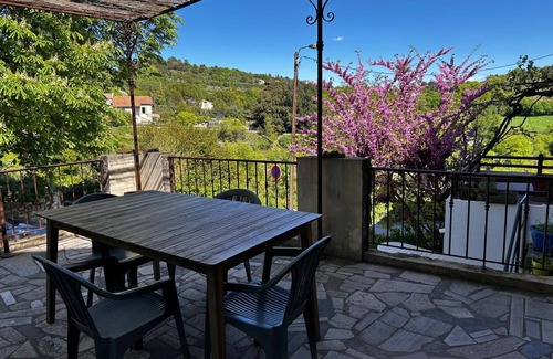 Reillanne House | House with terrace Luberon, heart of village