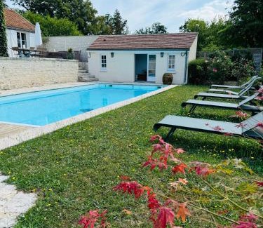 Apremont Villa | House with the Pool near Polo club Chantilly