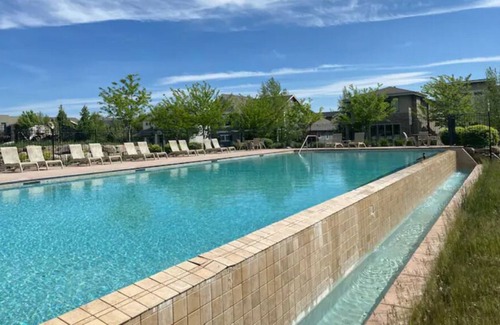 Harris Ranch House | House with Theater * Neighborhood pool