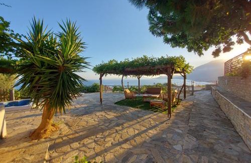 Koumeika House | House with with a spectacular sea view