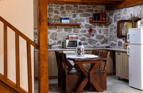 Stankovici House | House Wood (69652-K1) - Orebic