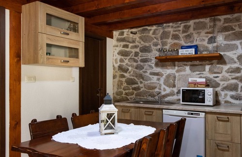 Stankovici House | House Wood (69652-K1) - Orebic