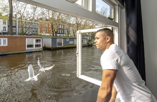 De Weteringschans Boat Rental | Houseboat-Amsterdam-center