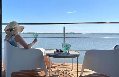 Łazy Boat Rental | Houseboat by Lake Jamno with Rooftop Terrace
