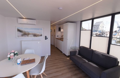 Schleswig Boat Rental | Houseboat Fjord Claudia Schleswig