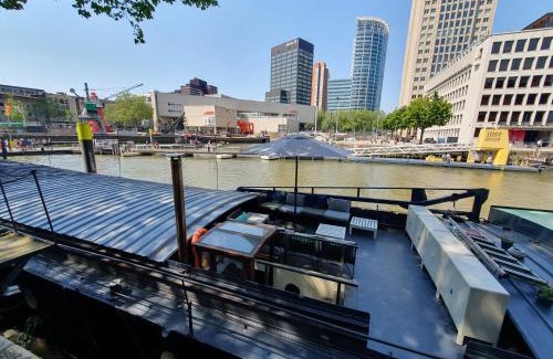 Stadsdriehoek Boat Rental | Houseboat holiday apartments Rotterdam